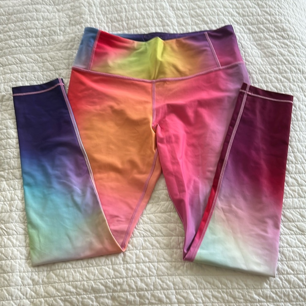 Athleta Pink and Blue Leggings Vibrant Gradient Design
